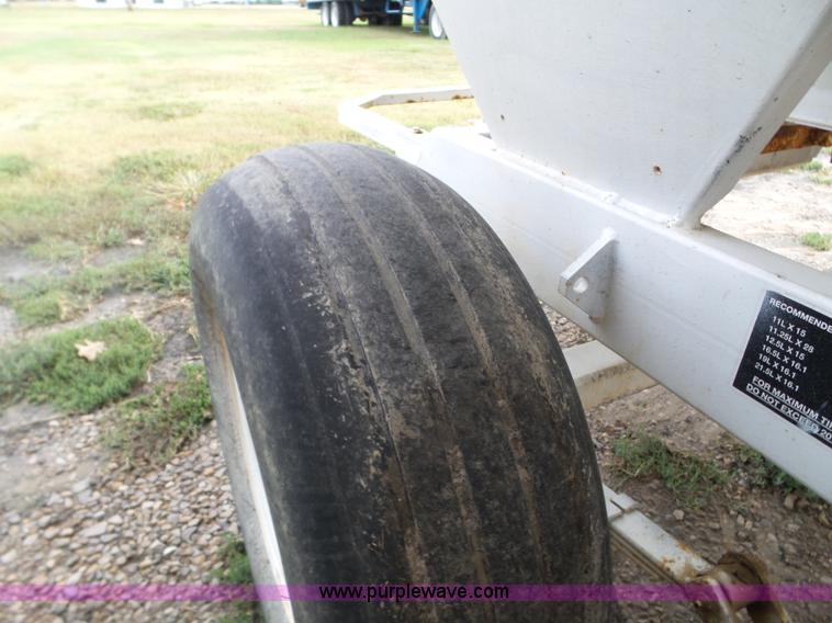 image for item L5063 Willmar Super 500 spreader