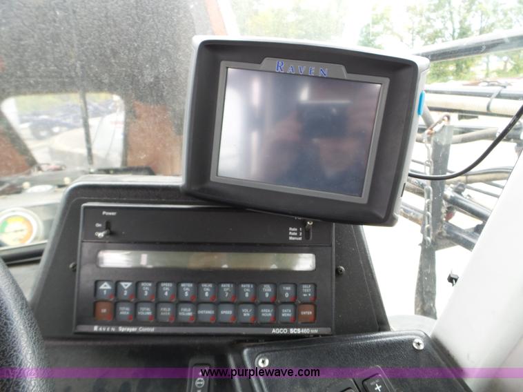 image for item L5069 2008 Melroe Spra-Coupe self-propelled sprayer