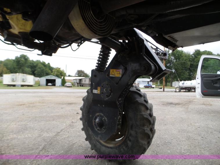 image for item L5069 2008 Melroe Spra-Coupe self-propelled sprayer