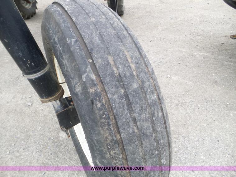 image for item L5069 2008 Melroe Spra-Coupe self-propelled sprayer