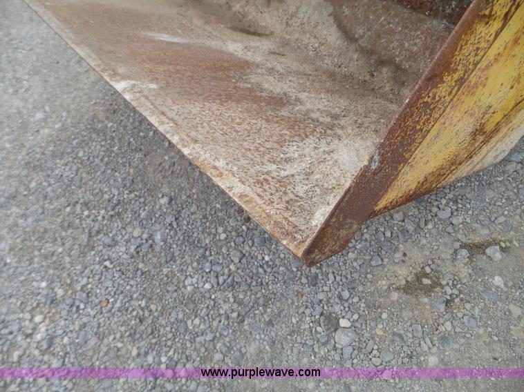 image for item L5076 Willmar Wrangler wheel loader