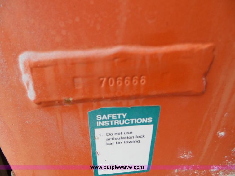 image for item L5077 Willmar Wrangler wheel loader