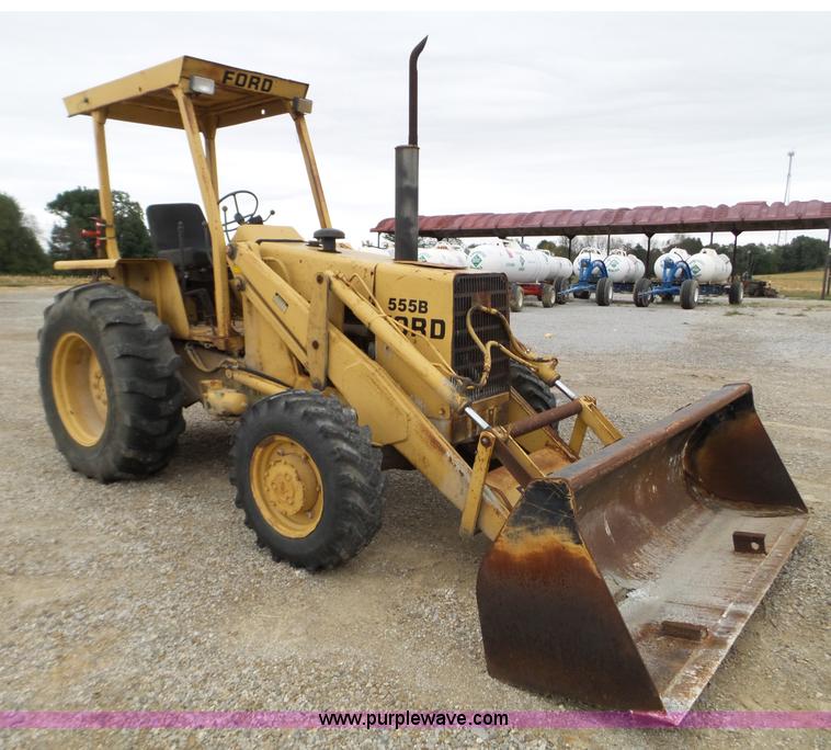 image for item L5078 Ford 555B landscape tractor