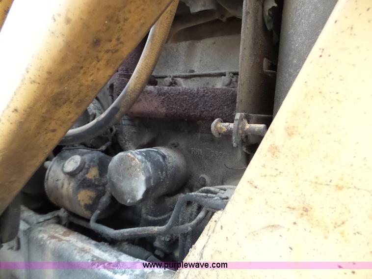 image for item L5078 Ford 555B landscape tractor