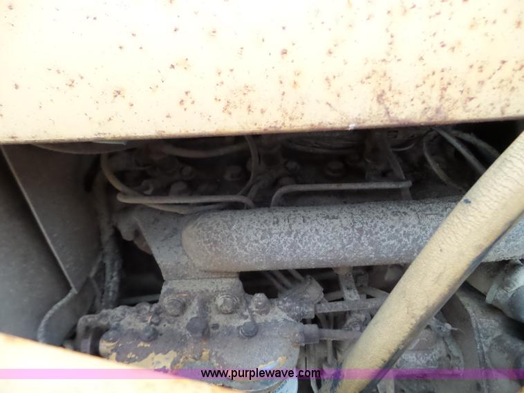 image for item L5078 Ford 555B landscape tractor