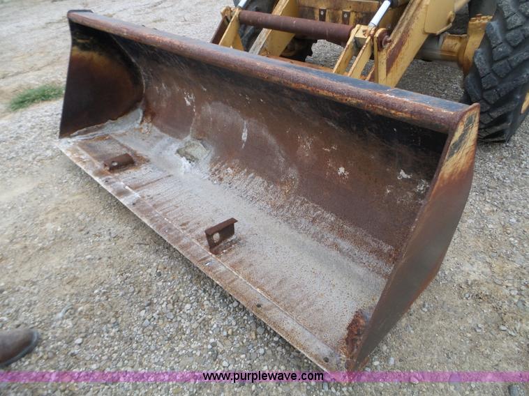 image for item L5078 Ford 555B landscape tractor