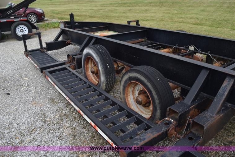 image for item L5080 1999 B&B sprayer trailer