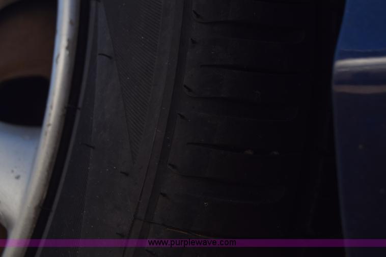 image for item J7090 2000 Hyundai Elantra