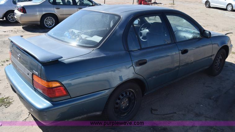 image for item J7091 1995 Toyota Corolla