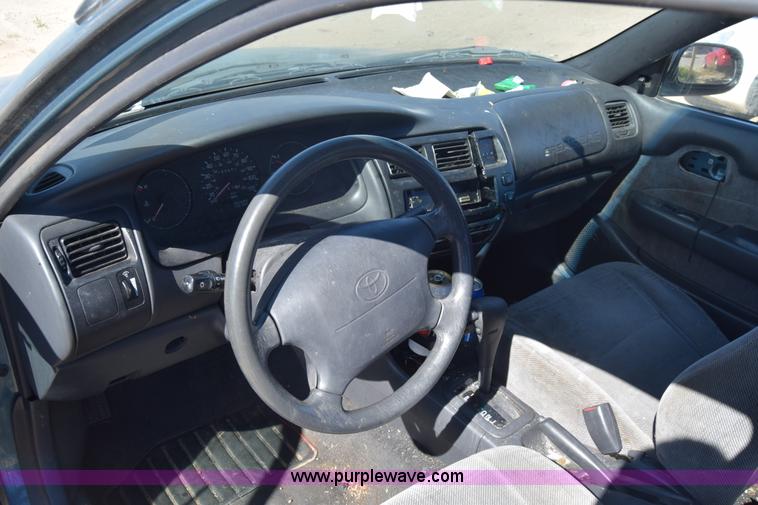 image for item J7091 1995 Toyota Corolla