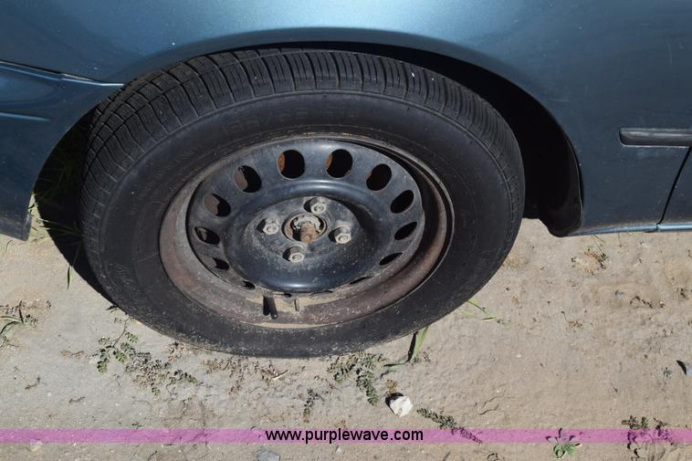 image for item J7091 1995 Toyota Corolla