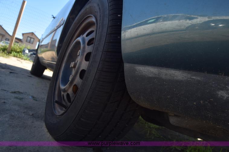 image for item J7091 1995 Toyota Corolla