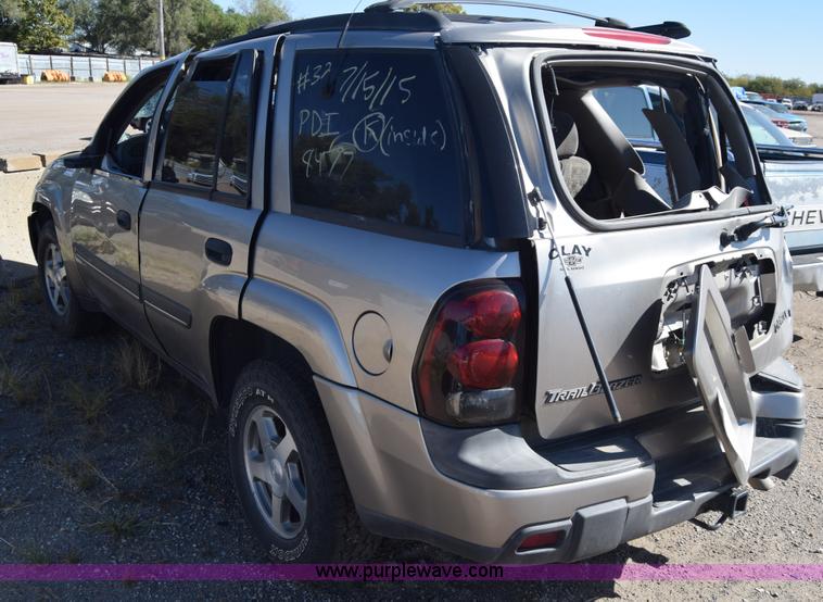 image for item J7093 2002 Chevrolet TrailBlazer SUV