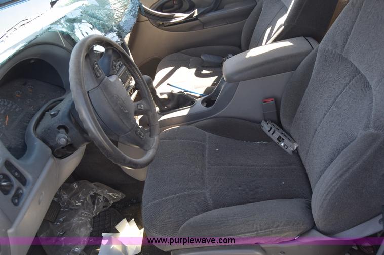 image for item J7093 2002 Chevrolet TrailBlazer SUV