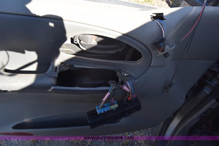 image for item J7093 2002 Chevrolet TrailBlazer SUV