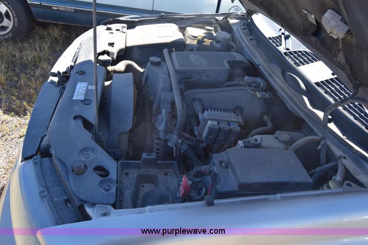 image for item J7093 2002 Chevrolet TrailBlazer SUV