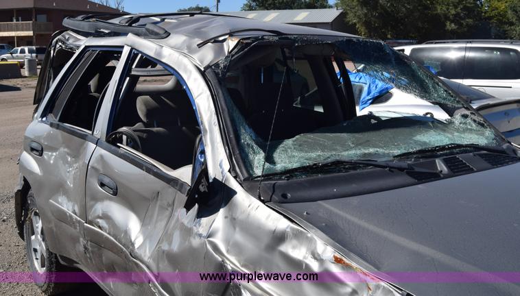 image for item J7093 2002 Chevrolet TrailBlazer SUV