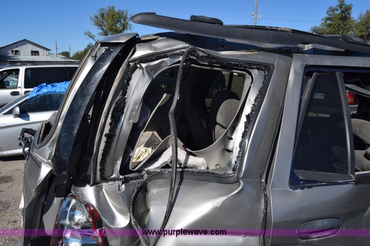 image for item J7093 2002 Chevrolet TrailBlazer SUV