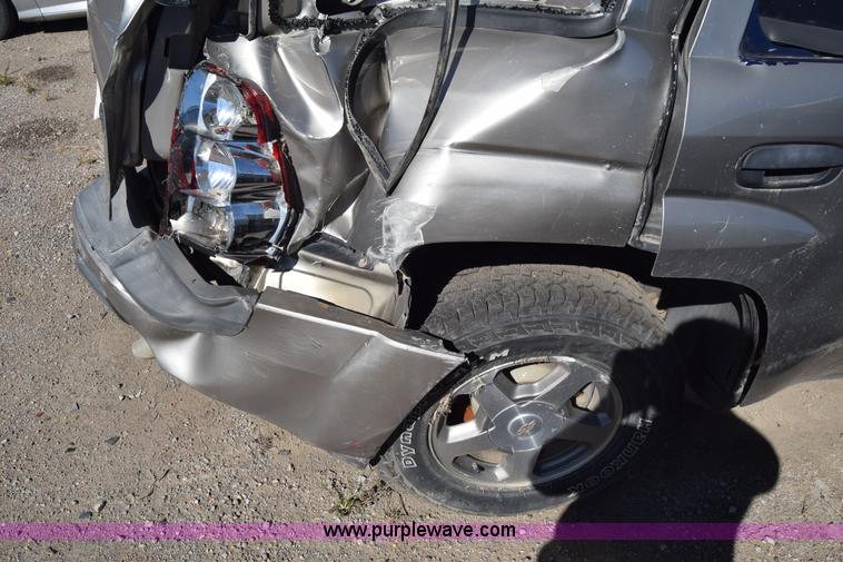 image for item J7093 2002 Chevrolet TrailBlazer SUV