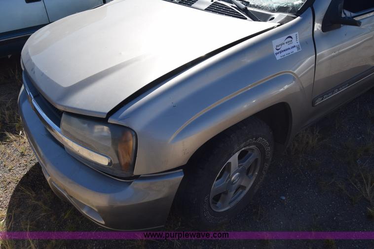 image for item J7093 2002 Chevrolet TrailBlazer SUV
