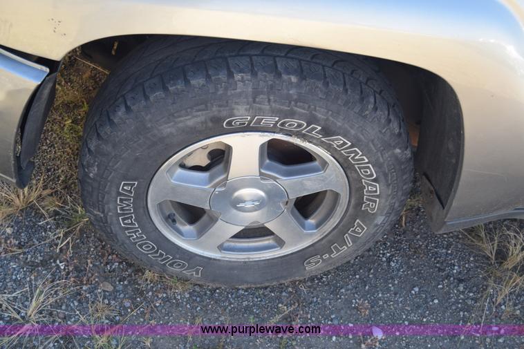 image for item J7093 2002 Chevrolet TrailBlazer SUV