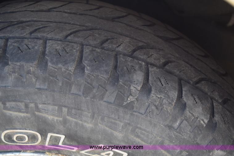 image for item J7093 2002 Chevrolet TrailBlazer SUV