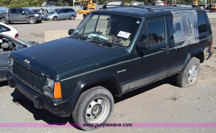 image for item J7096 1994 Jeep Cherokee