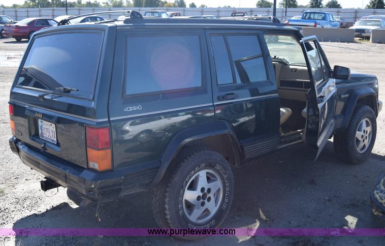 image for item J7096 1994 Jeep Cherokee