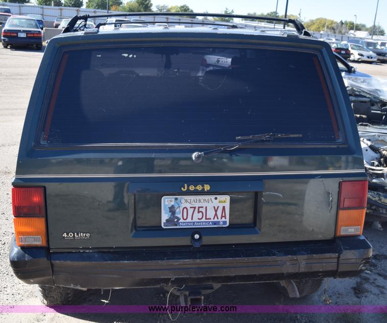 image for item J7096 1994 Jeep Cherokee
