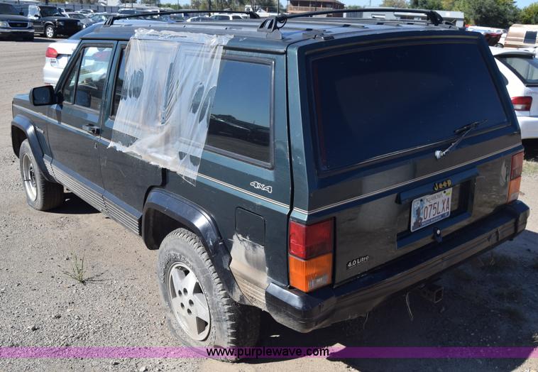 image for item J7096 1994 Jeep Cherokee