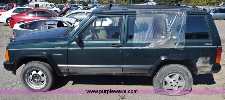 image for item J7096 1994 Jeep Cherokee