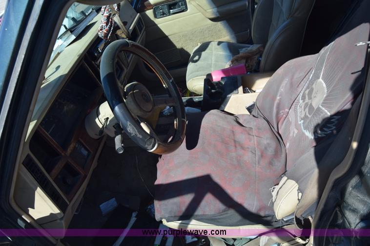 image for item J7096 1994 Jeep Cherokee