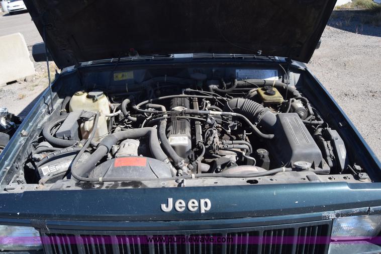 image for item J7096 1994 Jeep Cherokee