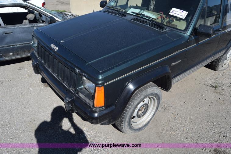 image for item J7096 1994 Jeep Cherokee
