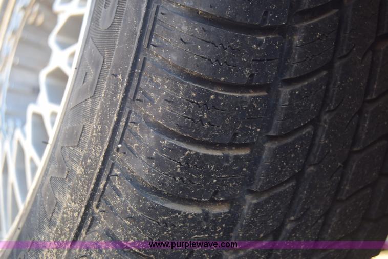 image for item J7098 1996 Lincoln Town Car