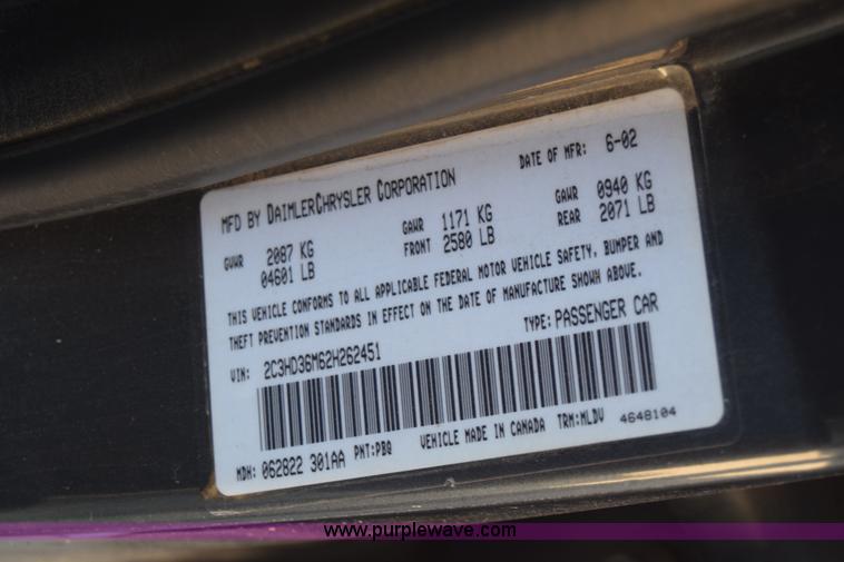 image for item J7099 2002 Chrysler Concorde LXI