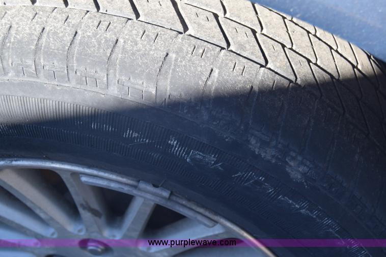 image for item J7099 2002 Chrysler Concorde LXI