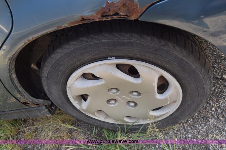 image for item J7236 1997 Honda Civic LX