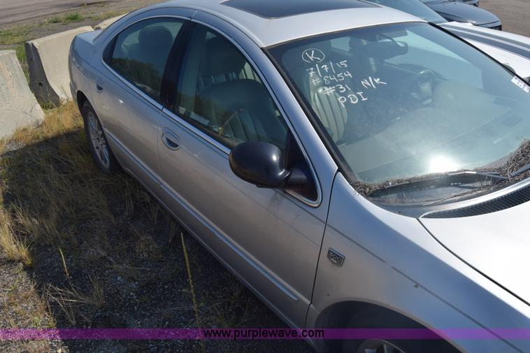 image for item J7238 2002 Chrysler 300M