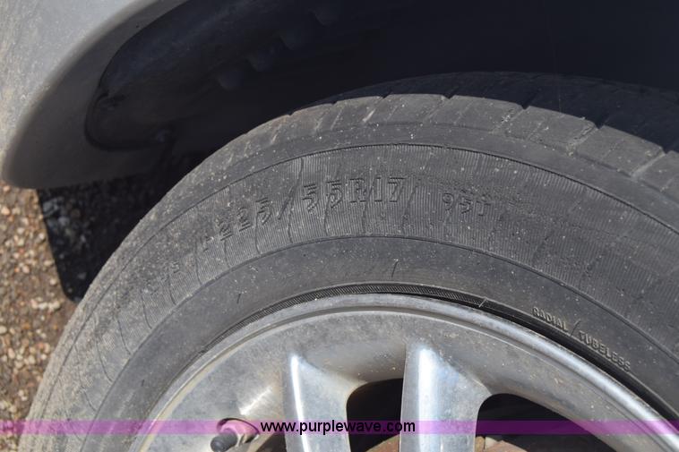 image for item J7238 2002 Chrysler 300M