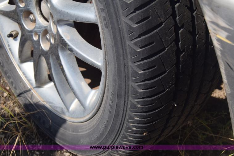 image for item J7238 2002 Chrysler 300M