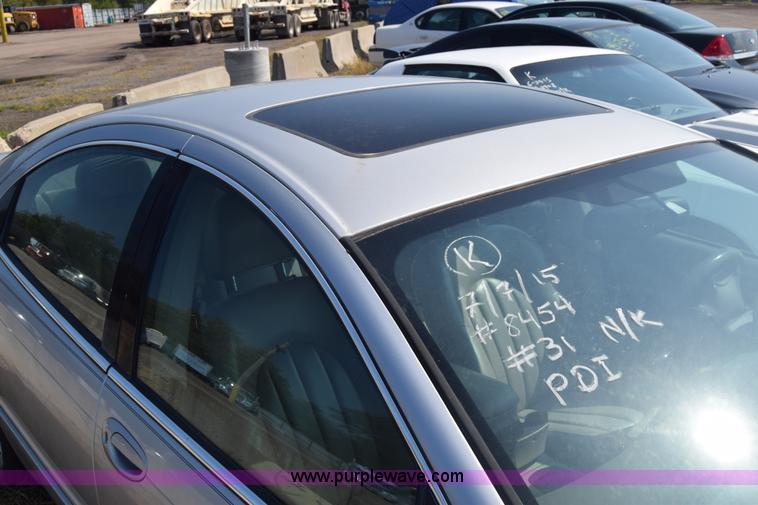 image for item J7238 2002 Chrysler 300M