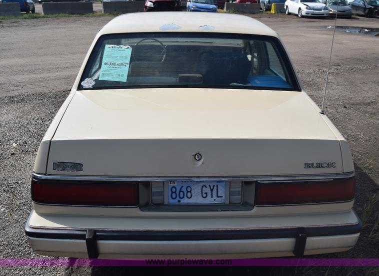 image for item J7239 1986 Buick LeSabre Limited