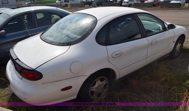 image for item J7241 1998 Ford Taurus LX