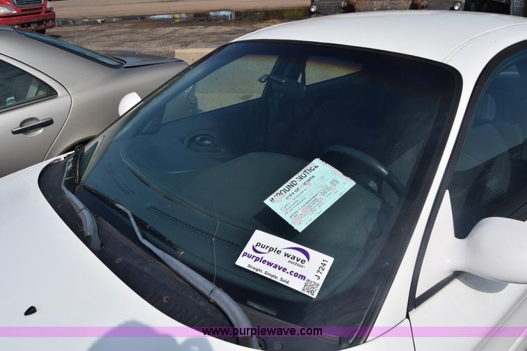 image for item J7241 1998 Ford Taurus LX