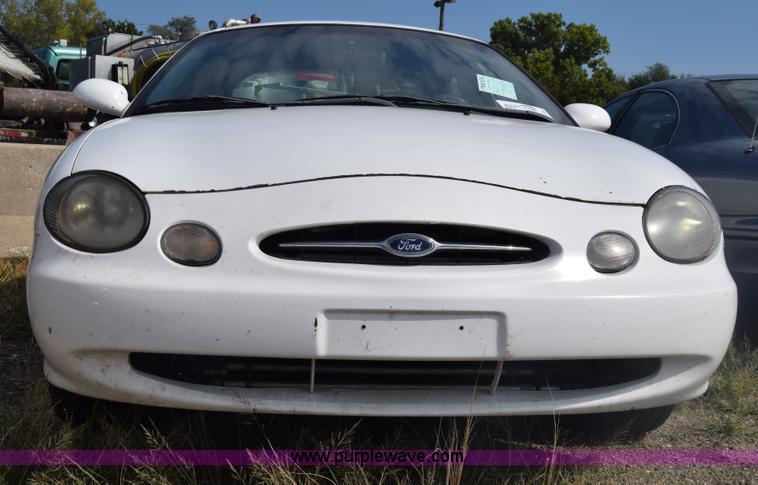 image for item J7241 1998 Ford Taurus LX
