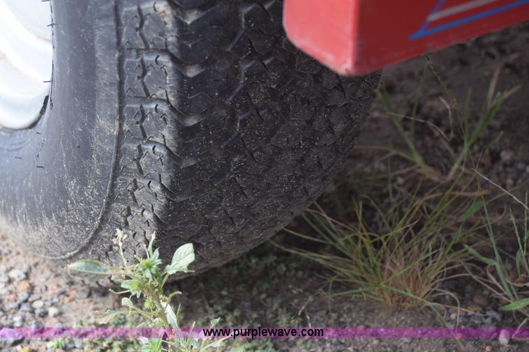 image for item J7245 2007 Road Clipper utility trailer