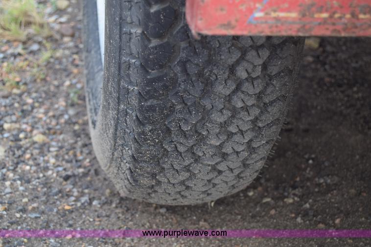 image for item J7245 2007 Road Clipper utility trailer