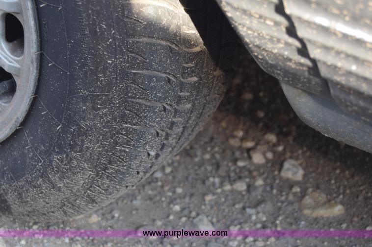 image for item J8010 1982 Mercedes Benz 300 SD