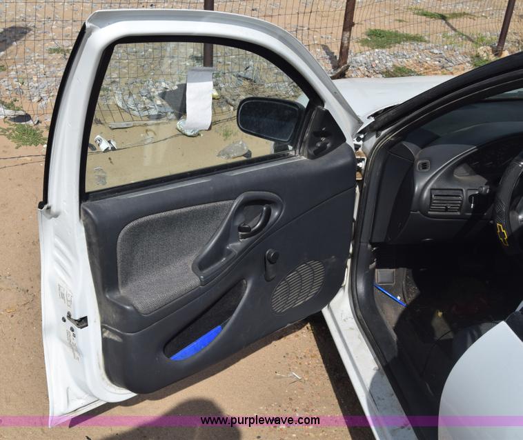 image for item J8011 2002 Chevrolet Cavalier